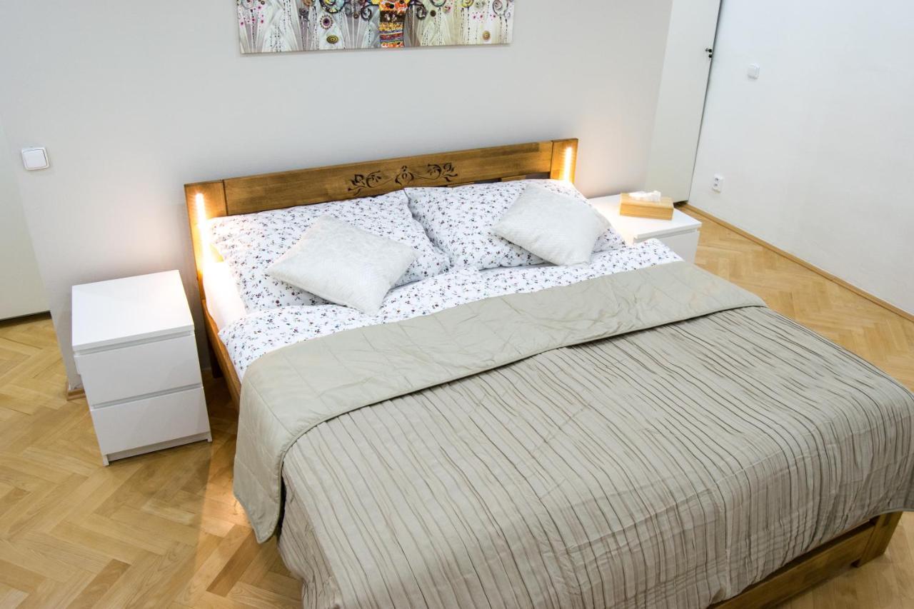 Apartment In Downtown Olomouc Eksteriør billede